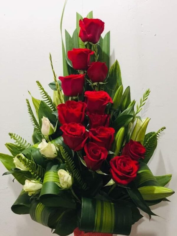 Arreglo de rosas rojas