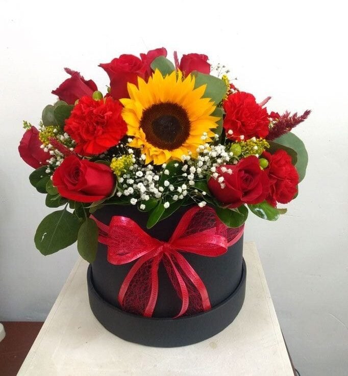 Box Girasoles y rosas