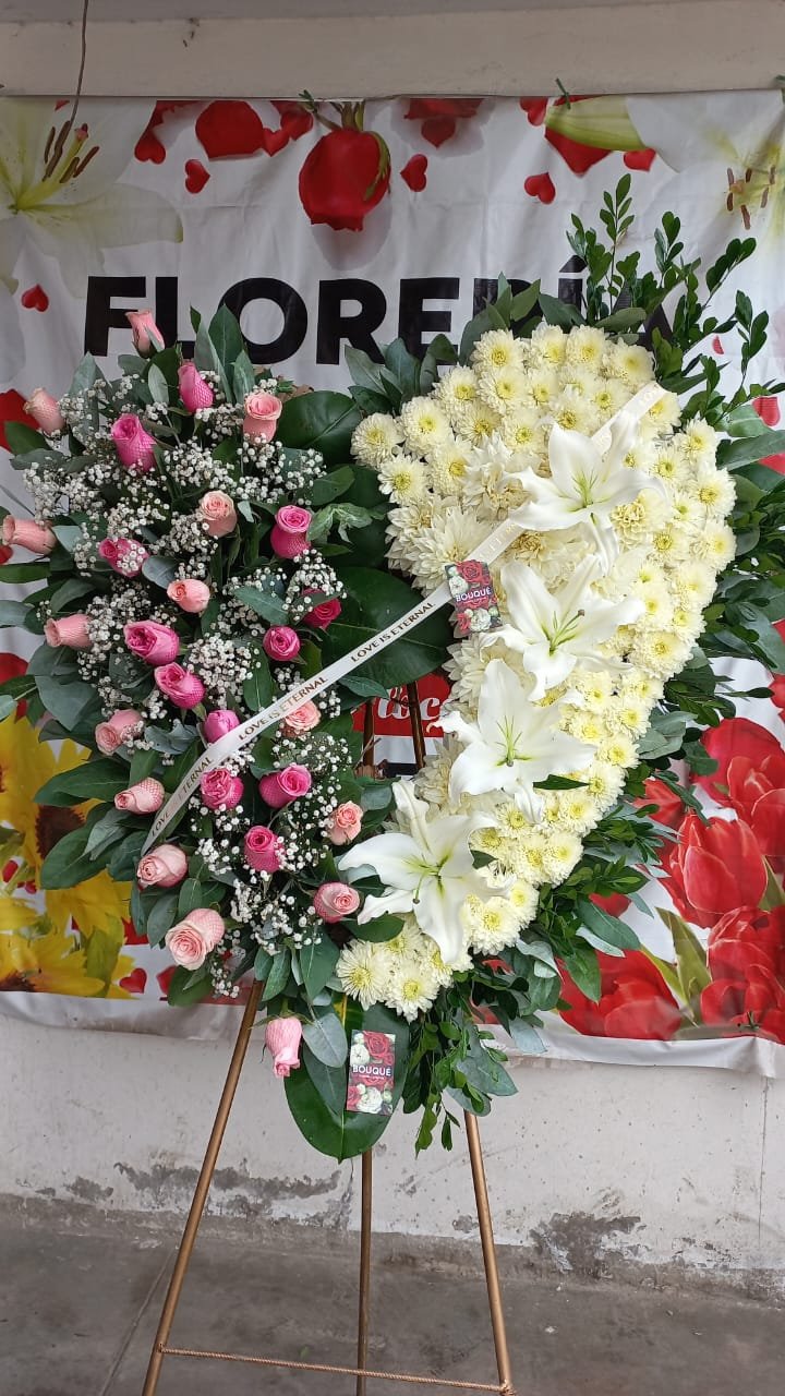 Corona Fúnebre Corazón de Luz