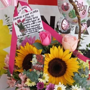 Bienvenida al Bebé – Arreglo de Girasoles y Rosas para Recién Nacidos